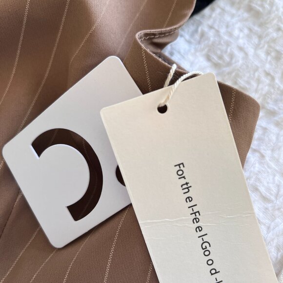 NWT Commense Vest - Mens Style - Crop -Pinstripe Button Down Vest - Size Large - Picture 8 of 10